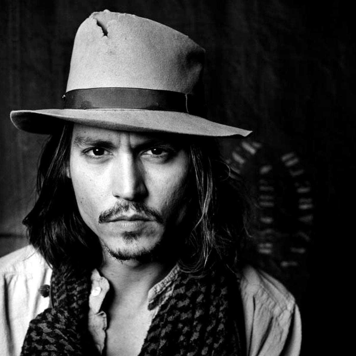 Johnny-Depp-3-johnny-depp-32658361-1200-1200