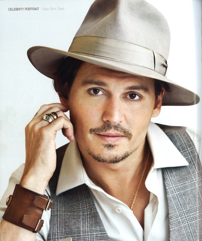 Johnny-johnny-depp-31410766-861-1023